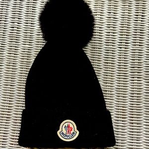 Moncler beanie